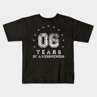 Vintage 6 years of awesomeness Kids T-Shirt